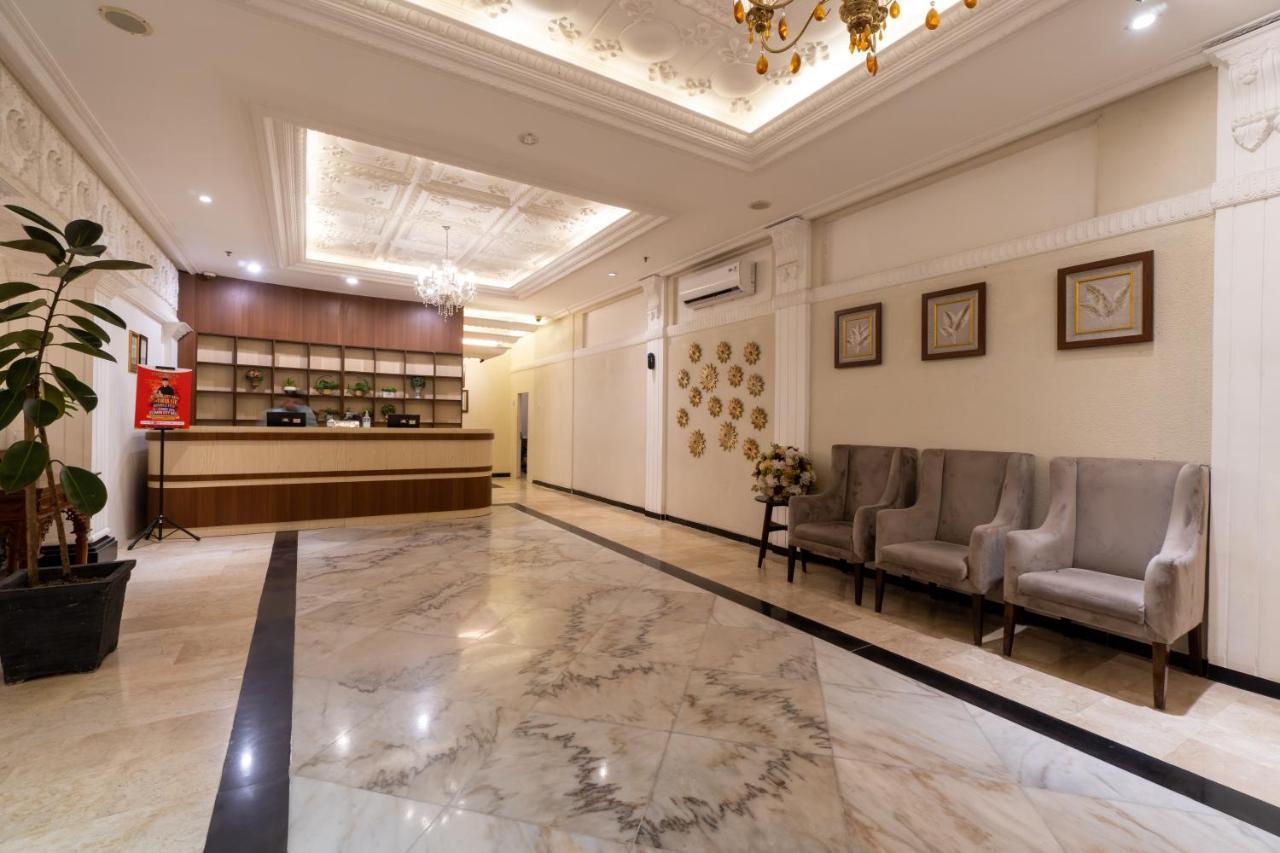 D'Salvatore Boutique Hotel Yogyakarta Maguwo Экстерьер фото
