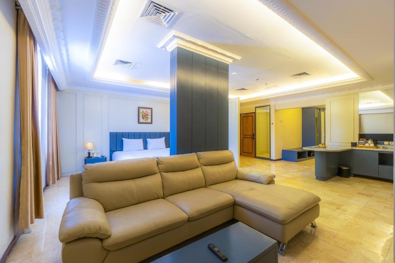 D'Salvatore Boutique Hotel Yogyakarta Maguwo Экстерьер фото