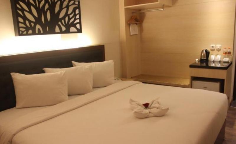 D'Salvatore Boutique Hotel Yogyakarta Maguwo Экстерьер фото
